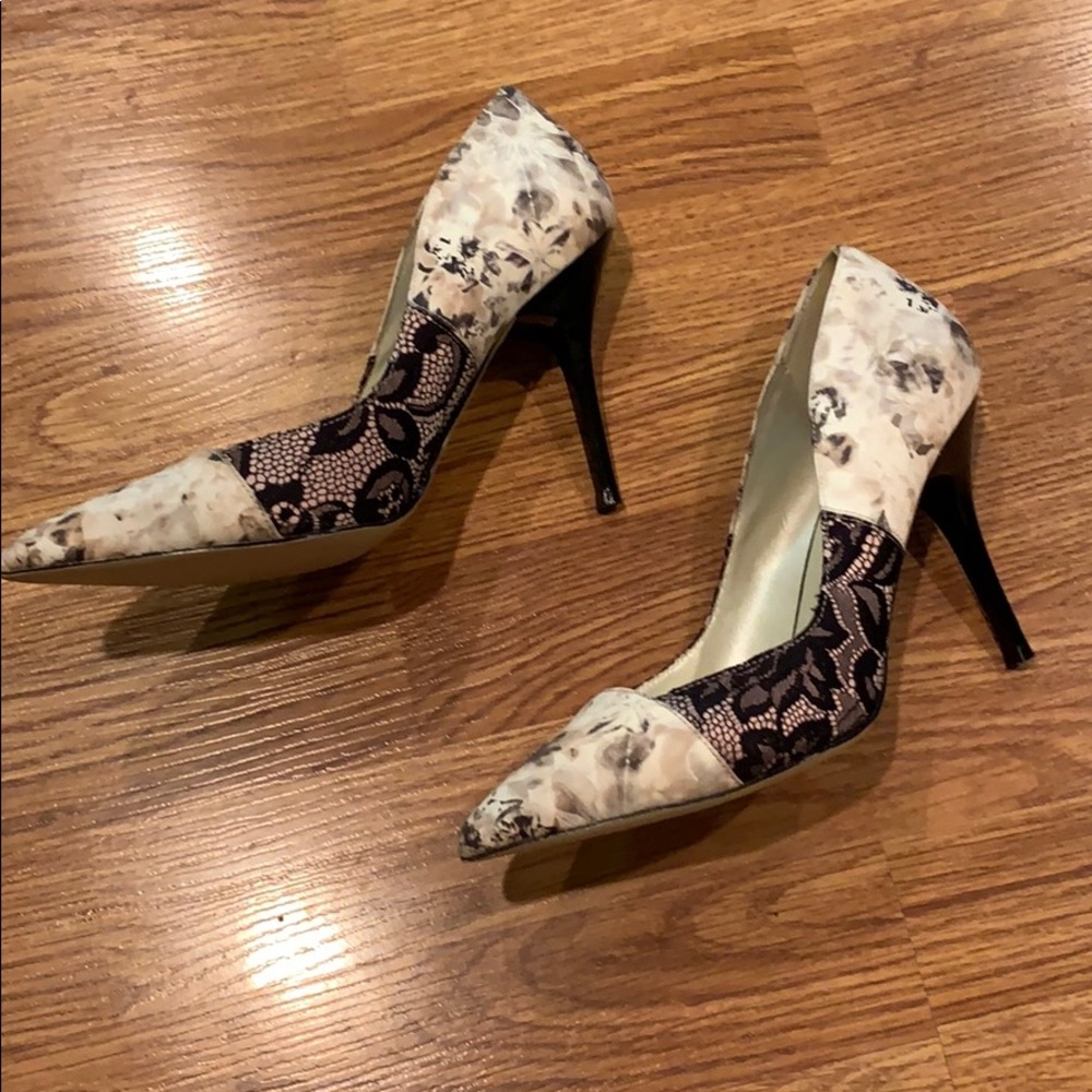 Karen Millen Court Shoe Beige / Tan / Black